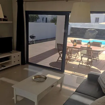 Miramar B4 Private Heated Pool Wifi * Playa Blanca (Lanzarote)